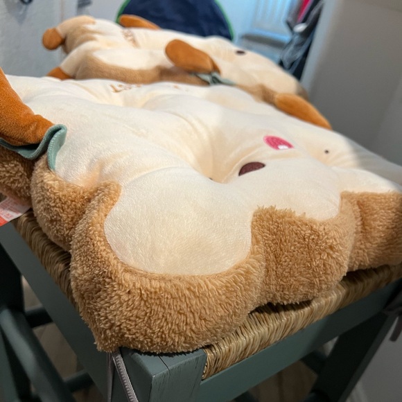 “I’m Toast” seat cushion - Picture 3 of 8